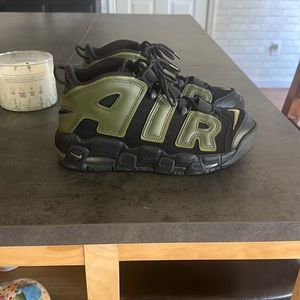 Nike size 9.5 women’s 8 in men’s